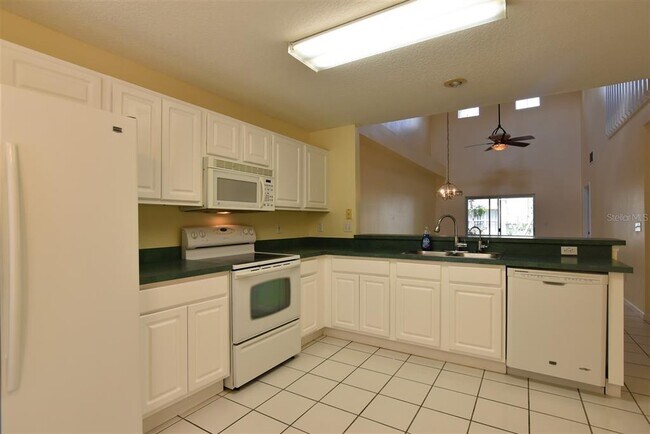 Building Photo - 2203 Cypress Knee Loop