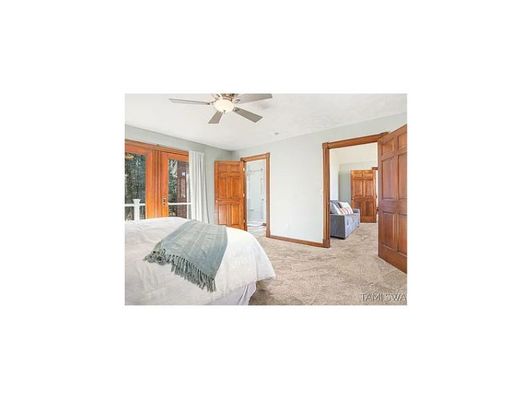 Master Bedroom - 17756 Brucker St