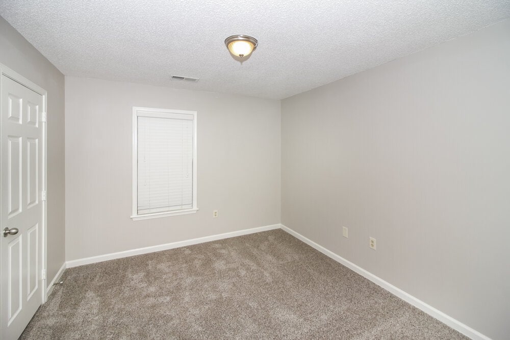 Building Photo - 7352 Alexander Rd