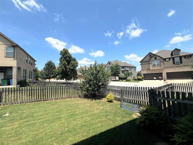 Building Photo - 2101 Dillon Pond Ln