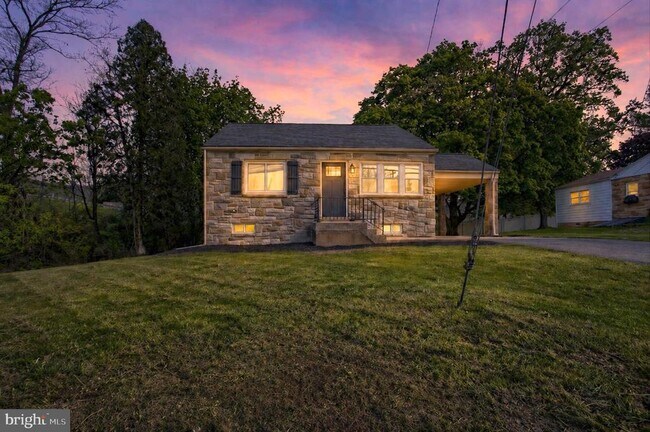 Building Photo - 2400 Linglestown Rd