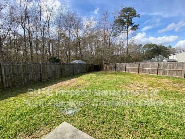 Building Photo - 1604 Ashley Ct