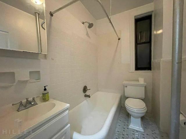 Building Photo - 1 bedroom in ASTORIA NY 11106