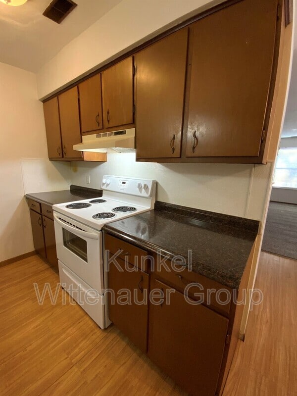 Building Photo - 1816 Jamestown Rd