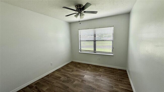 Building Photo - 3237 Vishaal Dr