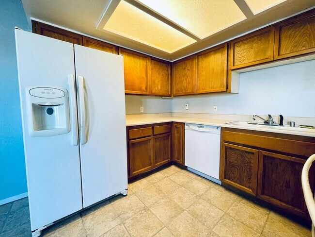 Building Photo - 3716 Snorkel Cir