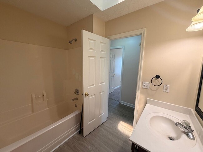 Building Photo - Move-In Ready! Fresh Updates, Fenced Backyard & Prime Smyrna Location!