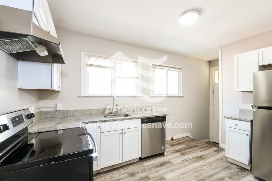 Building Photo - 3834 Missouri Ave