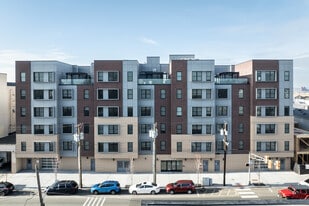 Building Photo - Hudson Heights