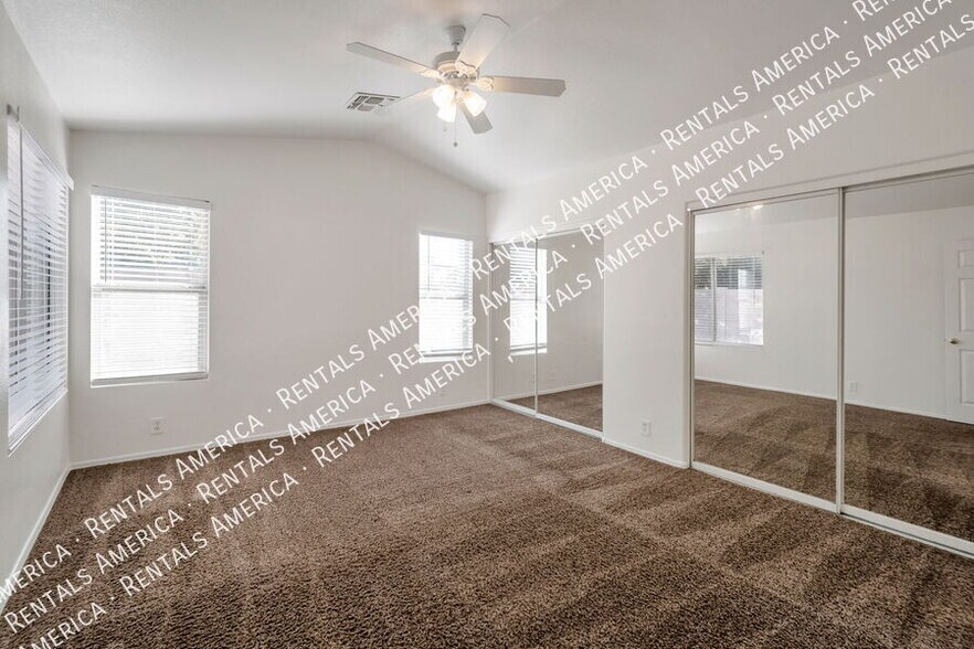 Building Photo - 295 N Hudson Pl