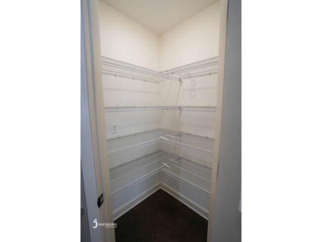 Building Photo - 346 Wolf Grove Ln