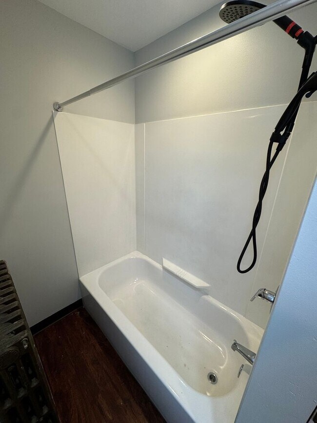 Building Photo - 2504 Olympia St