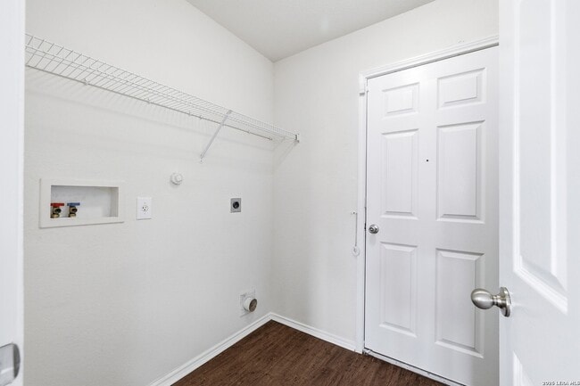 Building Photo - 206 Prato Brezza