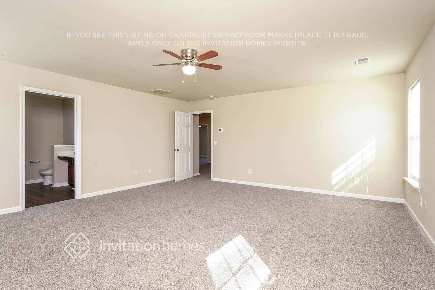Building Photo - 4104 Vershire Ave