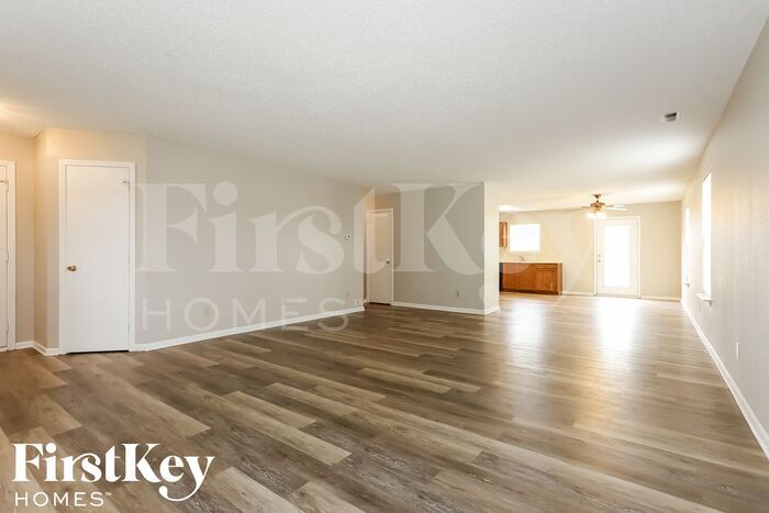 Building Photo - 2297 Westmere Dr