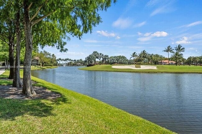 Building Photo - 5555 N Military Trl