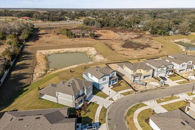 Building Photo - 11216 Sycamore Glen Loop