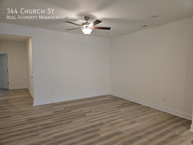 Building Photo - 344 Church St