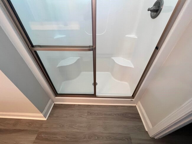 Building Photo - 711 Hobonny Lp