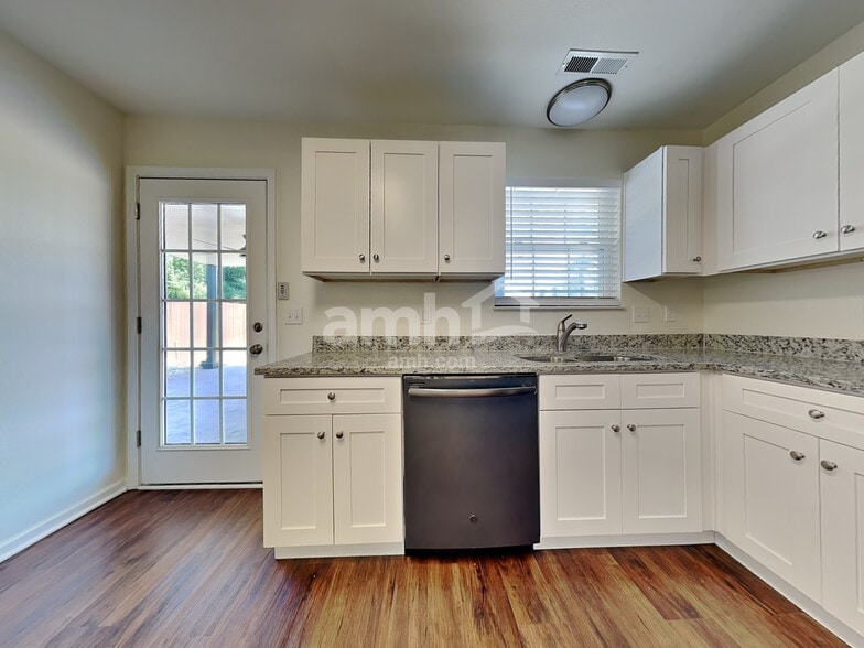 Building Photo - 6824 Audrianna Ln