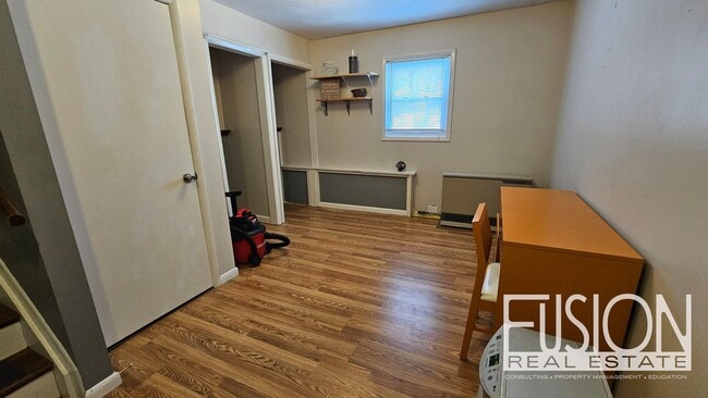 Building Photo - 140-142 Pine St