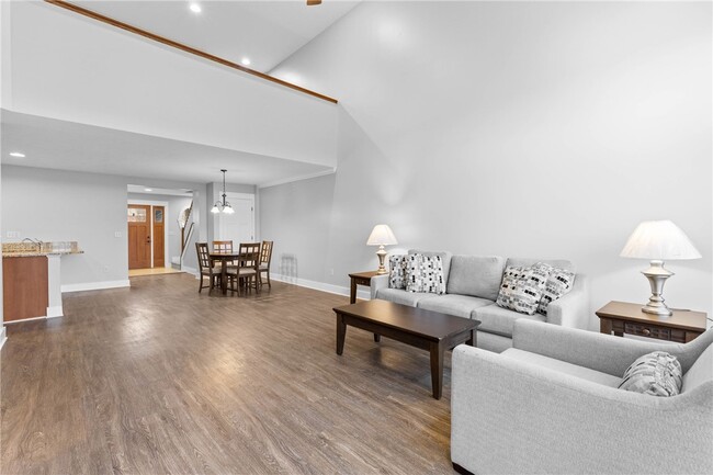 Building Photo - 7149 Challenger Cir