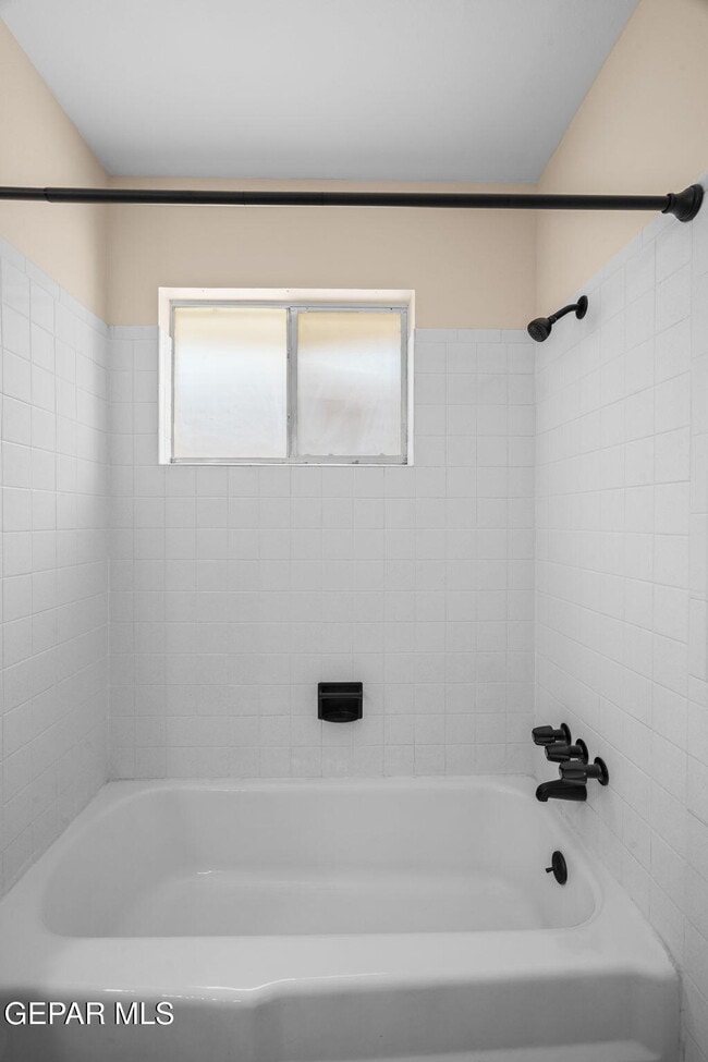 Building Photo - 10337 Galahad Way