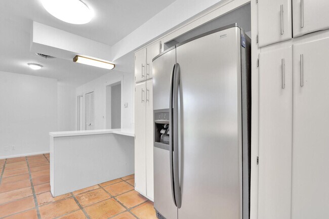 Building Photo - 705 Osprey Way