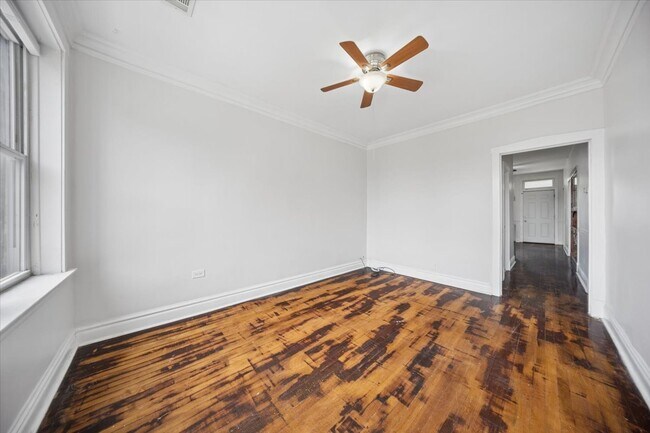 Building Photo - 4508 S Mozart St