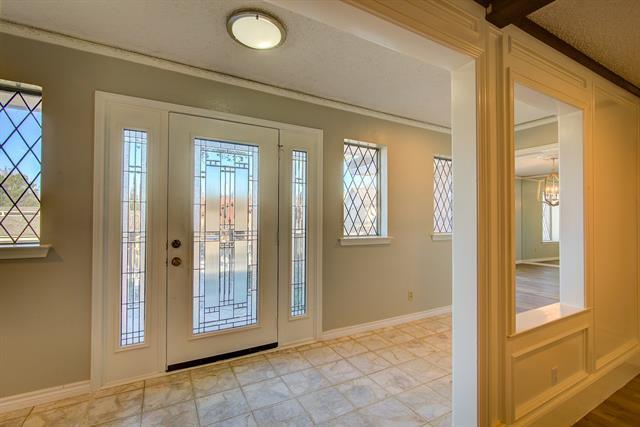 Building Photo - 225 Sovereign Ct