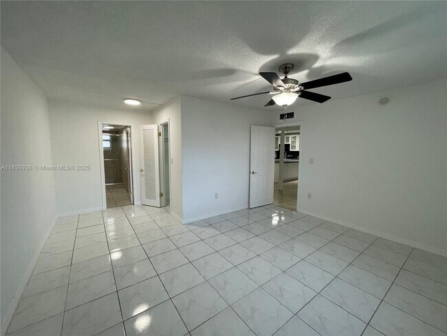 Building Photo - 3600 NE 170th St