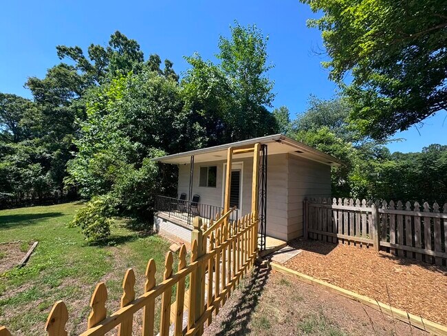 Building Photo - 1406 Rankin Rd