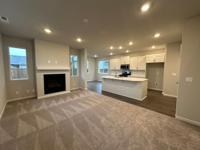 Building Photo - 6157 Savannah St SE