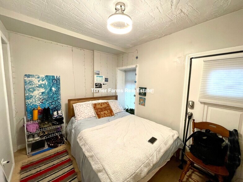 Building Photo - 89A Hudson St