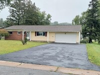 Building Photo - 34 Spier Ave