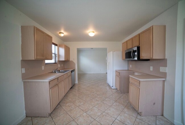 Building Photo - 9519 Deep Valley Dr