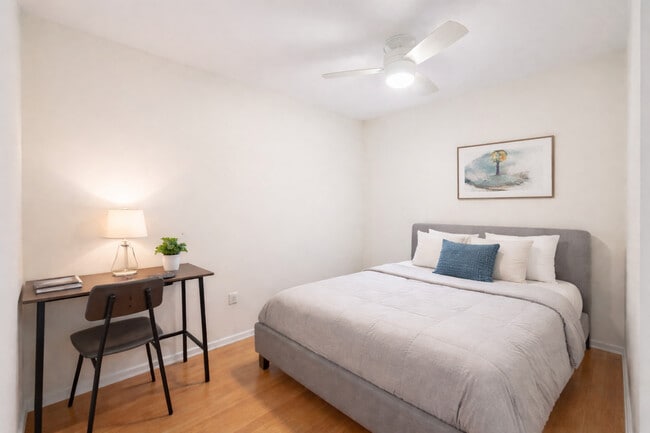 Building Photo - 7306 N Winchester Ave