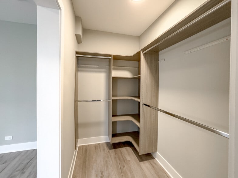 Building Photo - 378 Hazel Ave