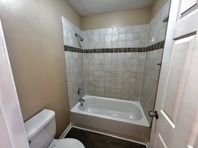 Building Photo - Room in House on Cinnamon Cir