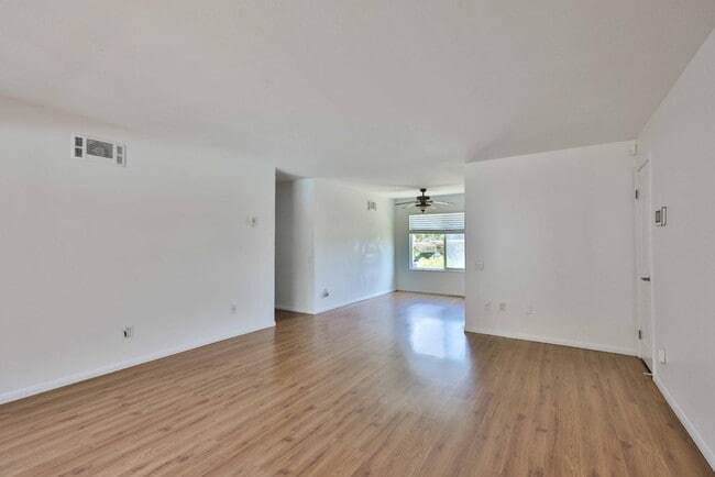 Building Photo - 6333 College Grove Way