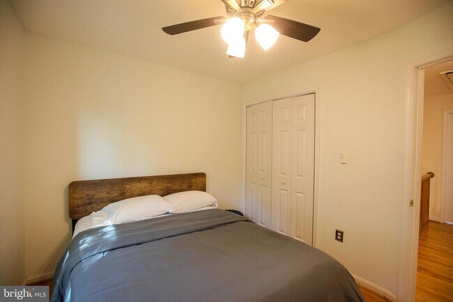 Building Photo - 746 S Granada St