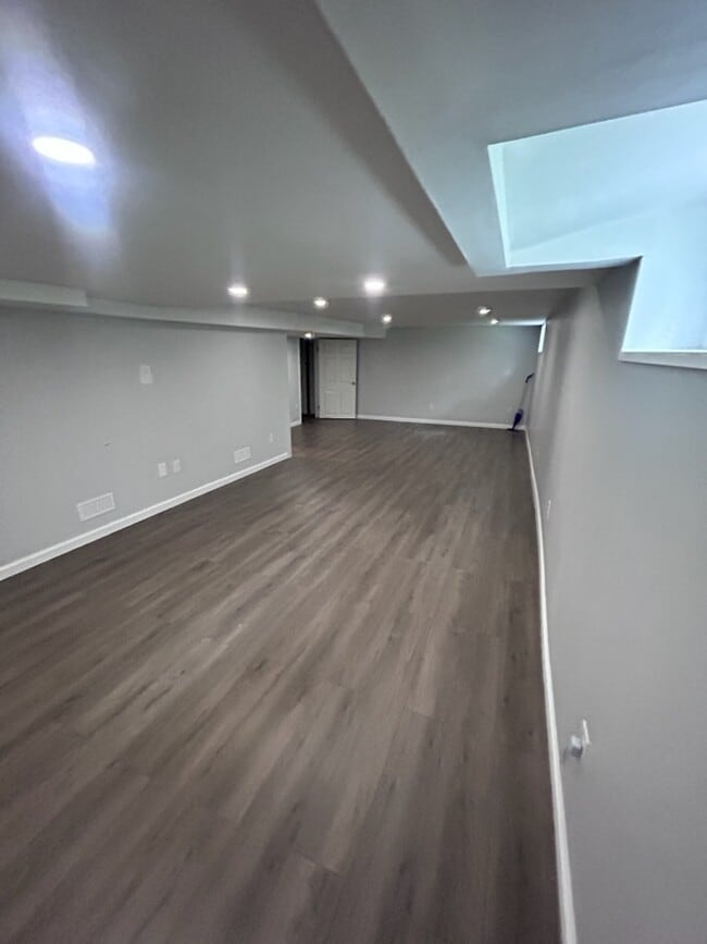 Building Photo - 1400 Beaumont Ave