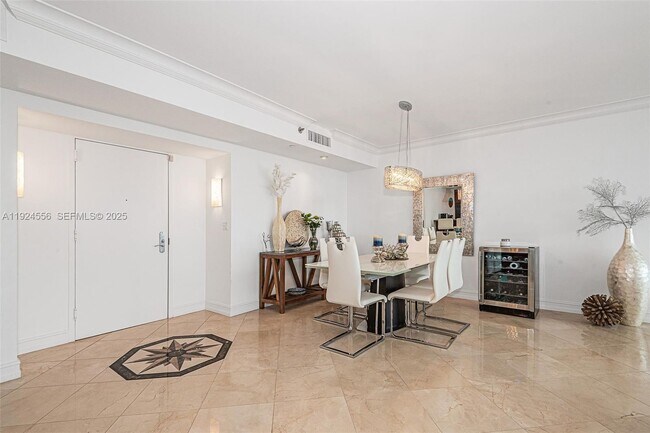 Building Photo - 1850 S Ocean Dr