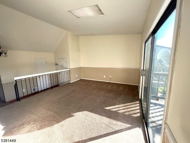Building Photo - 1308 Spruce Hills Dr
