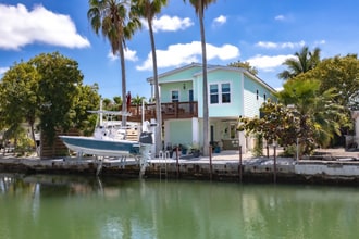 Building Photo - 24827 Park Dr