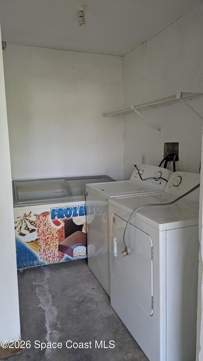 Building Photo - 1514 Clearlake Rd