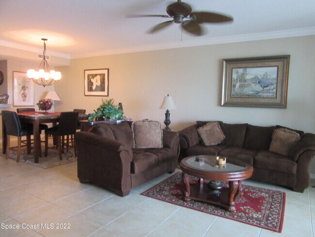 Building Photo - 8951 Lake Dr