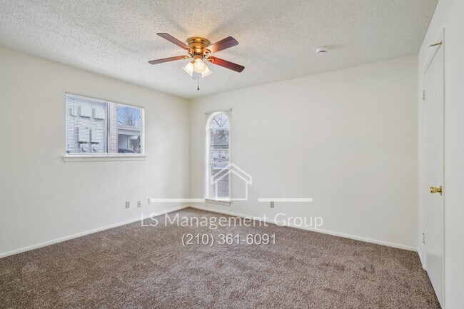 Building Photo - 6604 Cherryleaf St