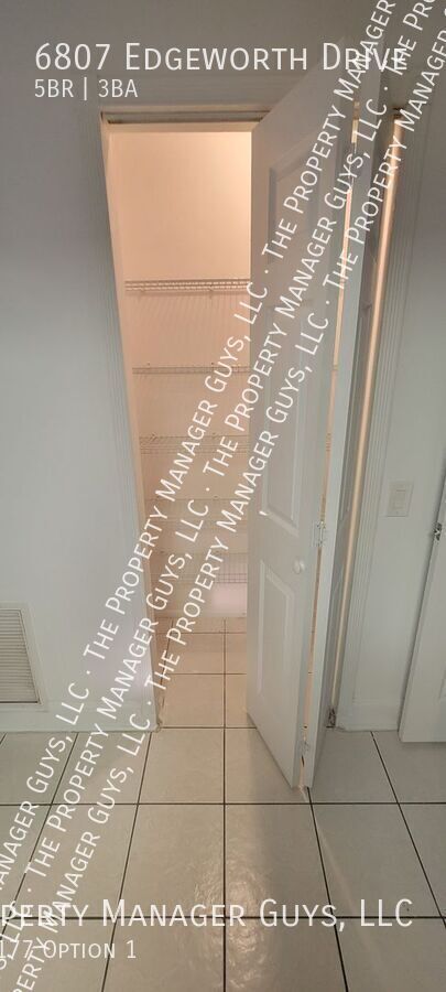 Building Photo - 6807 Edgeworth Dr