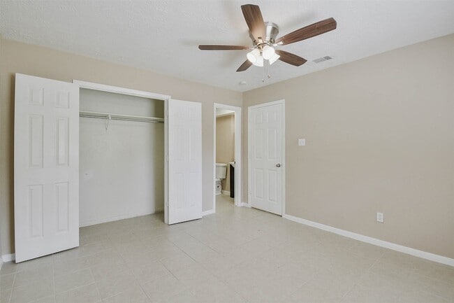 Building Photo - 3 Magnolia Ln